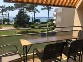 Appartement rénové centre Moulleau avec balcon et parking - FR-1-374-159
